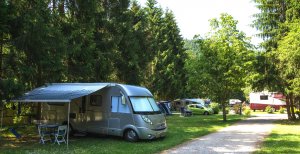 EMPLACEMENT 3 Camping de Vaubarlet emplacement2 Thomas Lambelin 