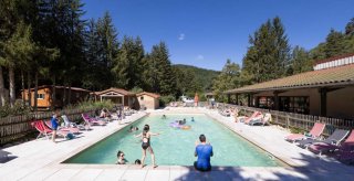 piscine camping auvergne