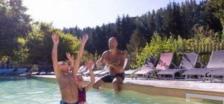 camping en auvergne avec piscine