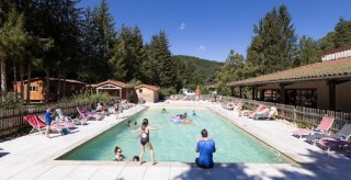 camping piscine haute loire